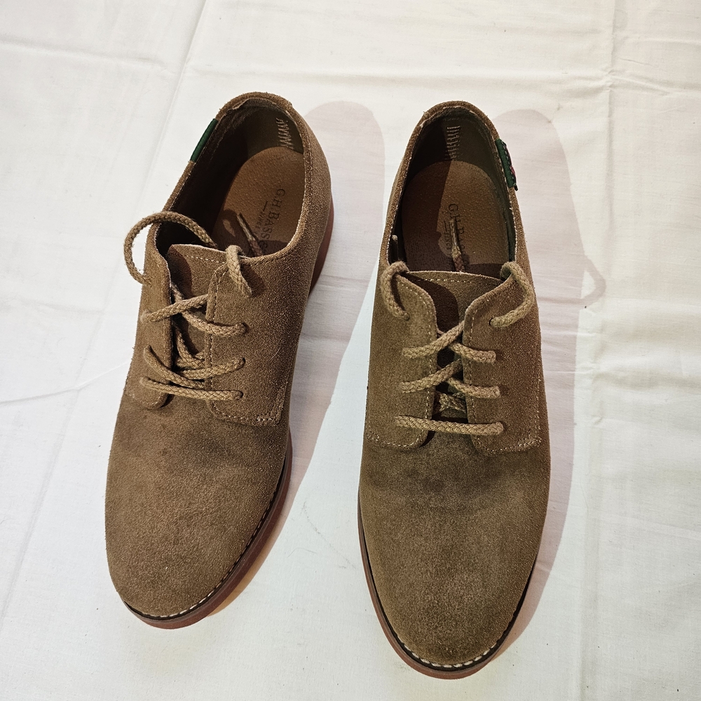 G.H. Bass & Co. Tan Suede Oxfords